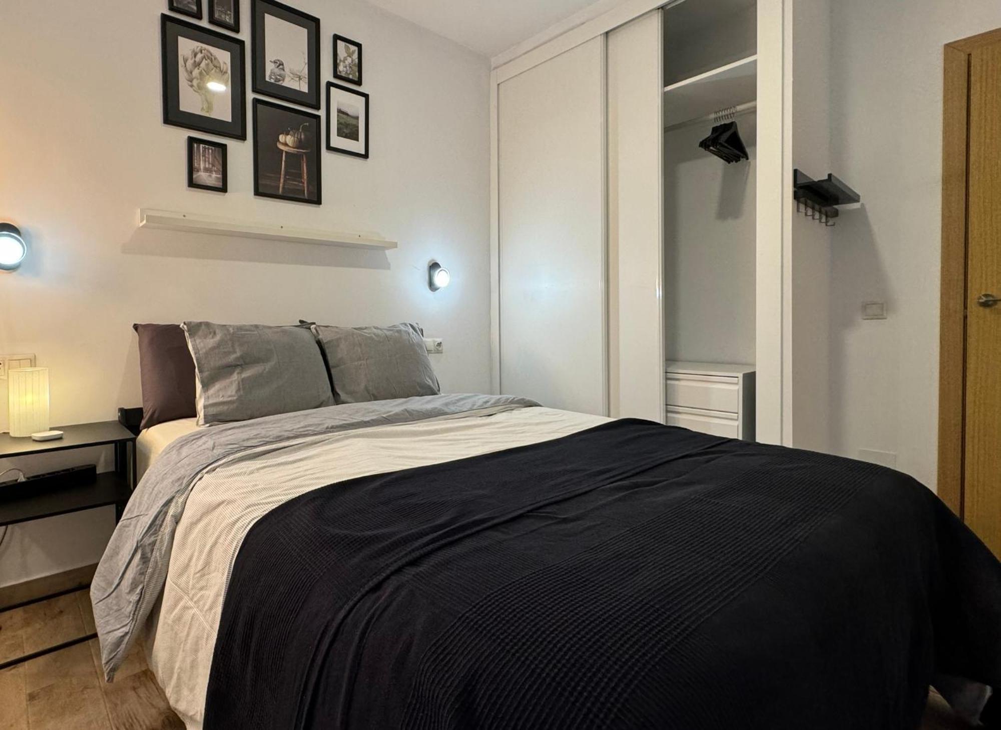 Alex Bed & Breakfast - Your Home Away Including Breakfast - In A Real Home Fuengirola Esterno foto
